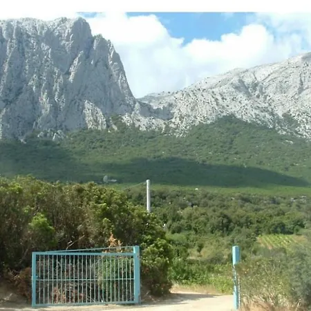 Panoramic House * Oliena